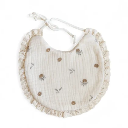 Babero de bebé Flores pequeñas y encaje