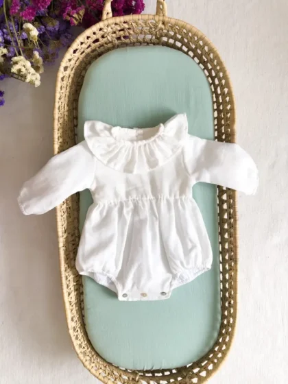 Pelele Blanco Cuello Volante