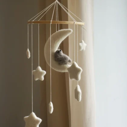 Móvil Luna Blanca con Conejo