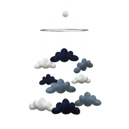 Móvil de nubes azul y blanco