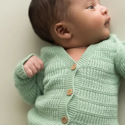 Chaqueta de punto verde suave sin costuras