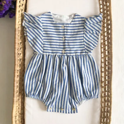 Peto de rayas azules