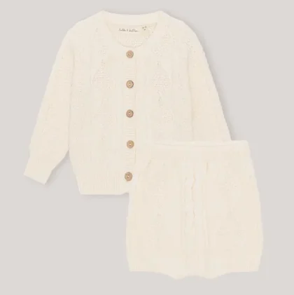 Conjunto de cárdigan y pantalones cortos