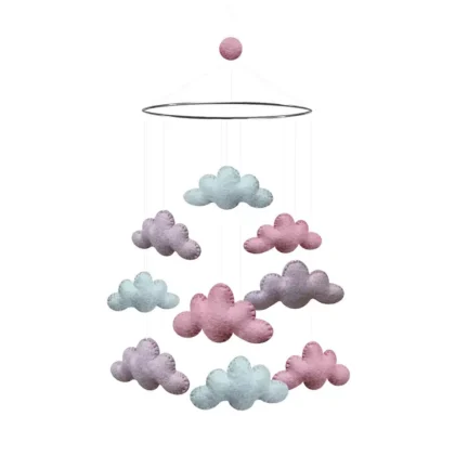 Móvil de nubes en tonos rosa y púrpura