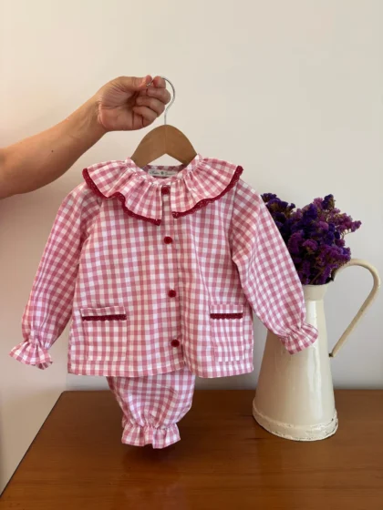 Pijama Vichy Rosa y Blanco Cuello Volante